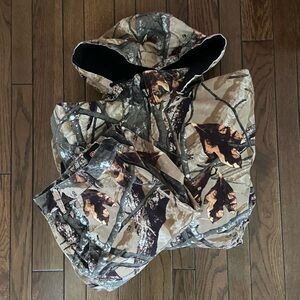 Outfitters Ridge FULL Camo Hunting Suit Set 2XL, 36/38 LIKE NEW!